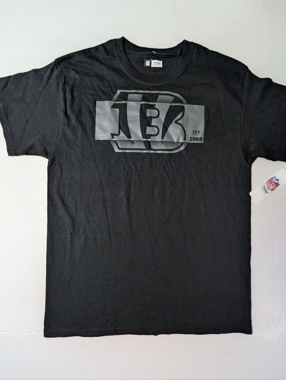 Cincinnati Bengals Black/Sliver Officially NFL Apparel Shirt Men's Large NWT
